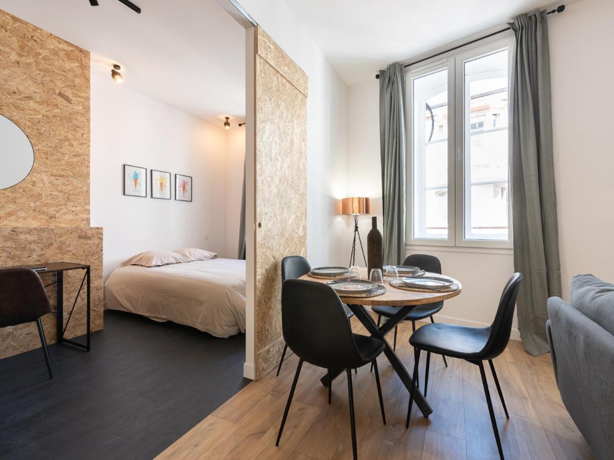 L'Escapade Roannaise Apartment Руан Екстериор снимка